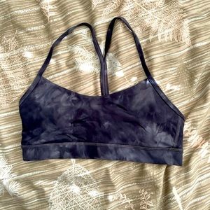 Lululemon’s Flow Y Bra Diamond Dye Pitch Gray Graphite Gray in s8